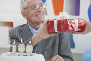 Hoe je opa een gelukkige verjaardag wenst