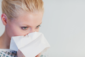 Hoe allergische rhinitis te onderscheiden van verkoudheid