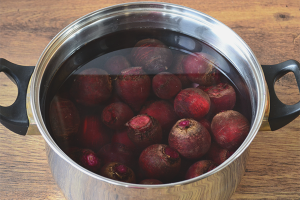 Snel bieten koken in een pan