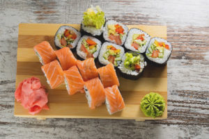 Kunnen zwangere vrouwen sushi en broodjes eten?