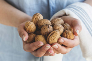 Kunnen zwangere vrouwen walnoten eten?